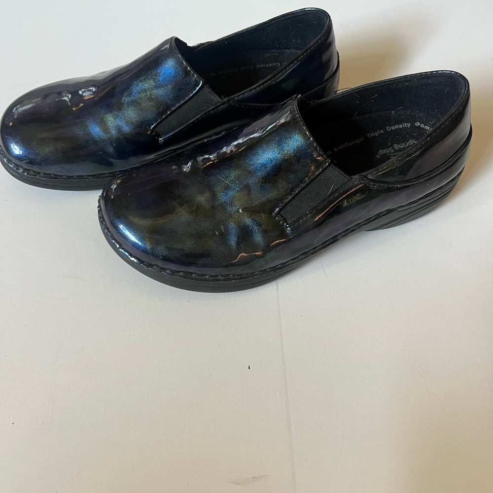 Spring Step Shoes Women’s 9.5M Ferrara Navy Patent Blue Black Colors Clogs
